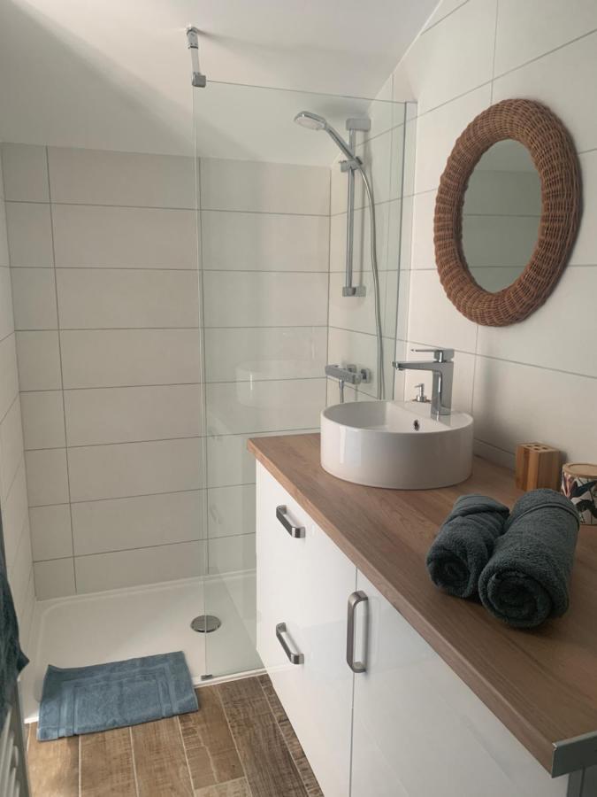 Gite Bambou Avec Piscine Saint-Andeol-le-Chateau Luaran gambar